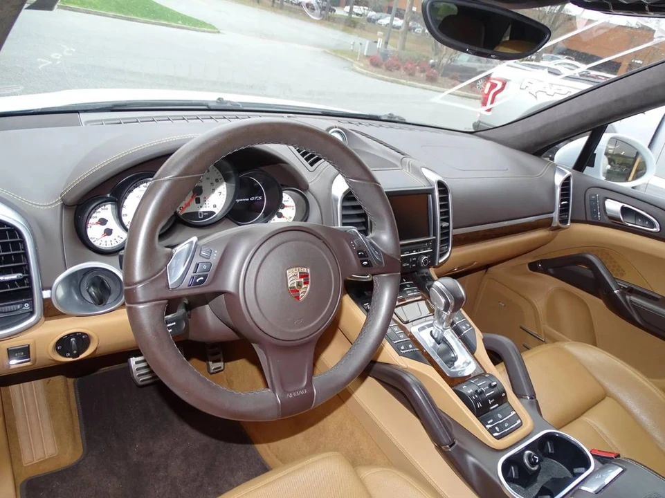 2013 Porsche 958 Cayenne GTS - Image 3 of 3