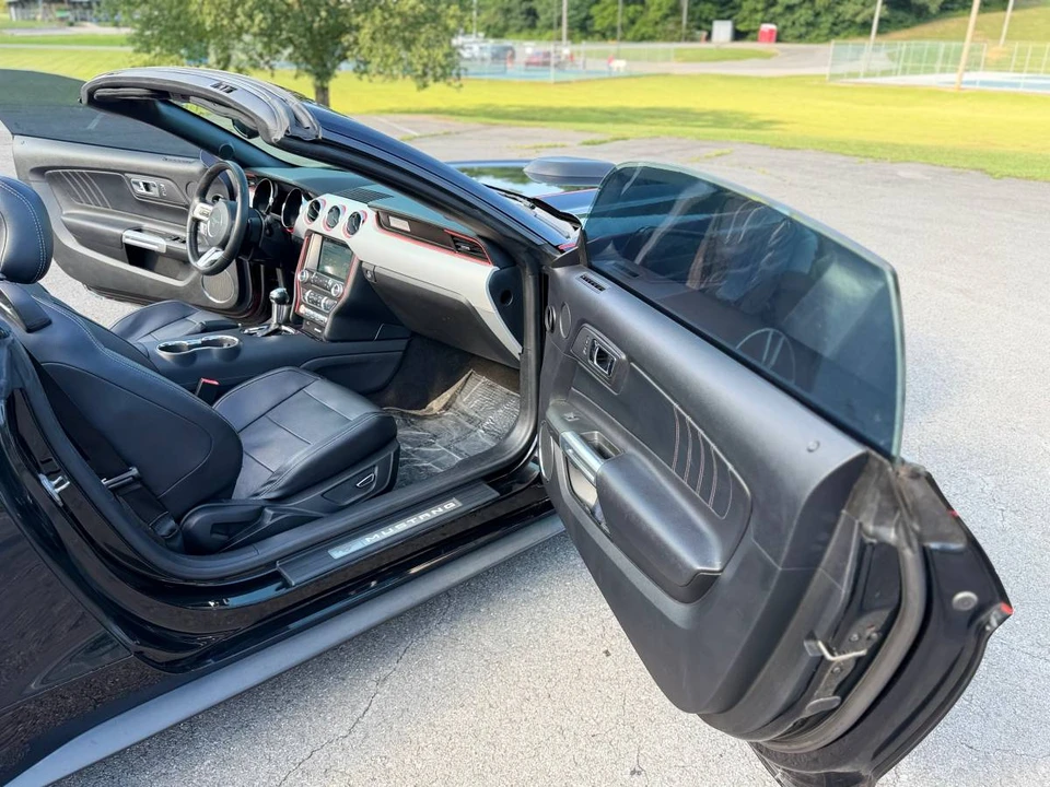 2017 Ford S550 Mustang - Image 13 of 23
