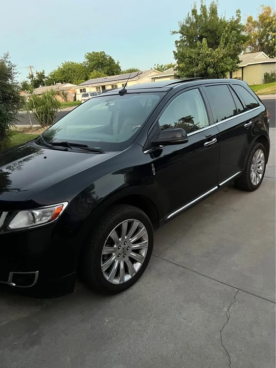 2013 Lincoln MKX - Image 2 of 2