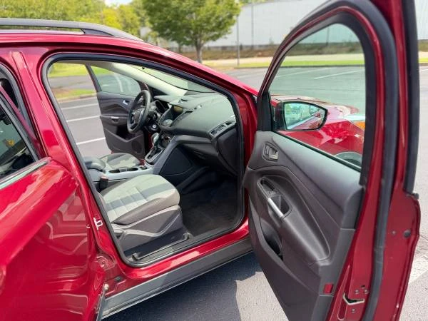 2014 Ford Escape - Image 17 of 31