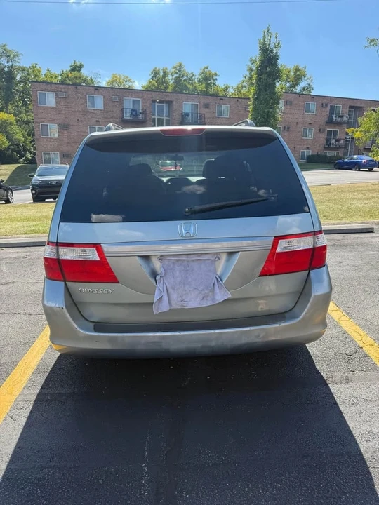 Honda Odyssey - Image 8 of 8