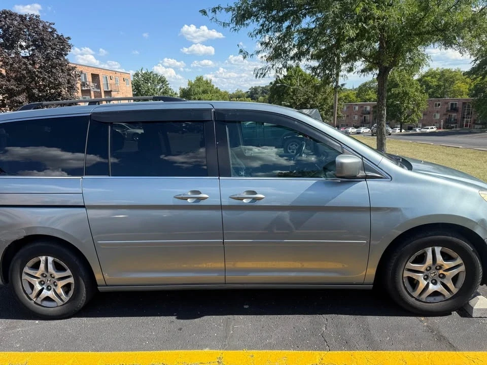 Honda Odyssey - Image 4 of 8