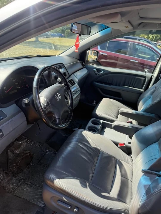 Honda Odyssey - Image 7 of 8