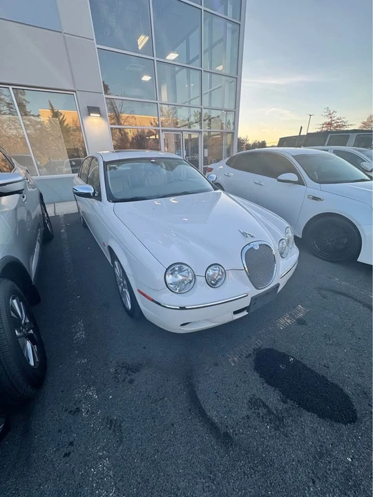 2008 Jaguar S-Type 2nd Gen - Image 3 of 9