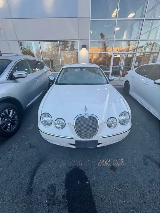 2008 Jaguar S-Type 2nd Gen - Image 2 of 9