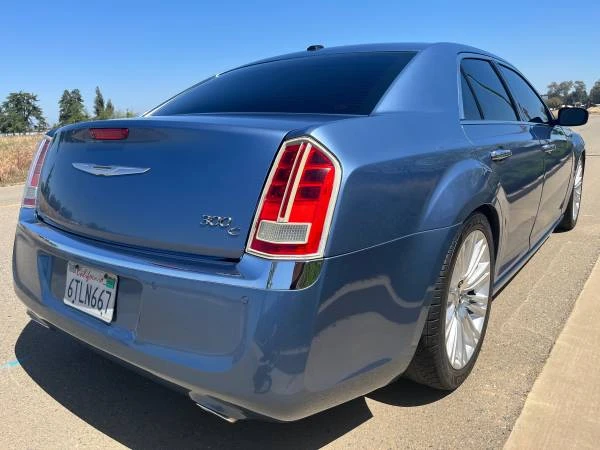2011 Chrysler 300 (2005-2023) - Image 3 of 12