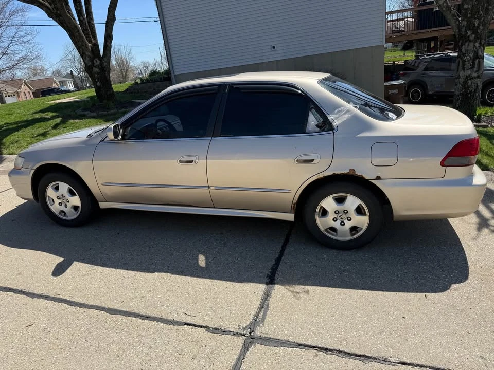 2001 Honda Civic 7th Gen - Image 2 of 5