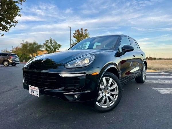 2017 Porsche 958 Cayenne - Image 2 of 21