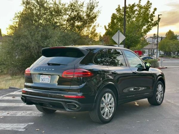 2017 Porsche 958 Cayenne - Image 7 of 21