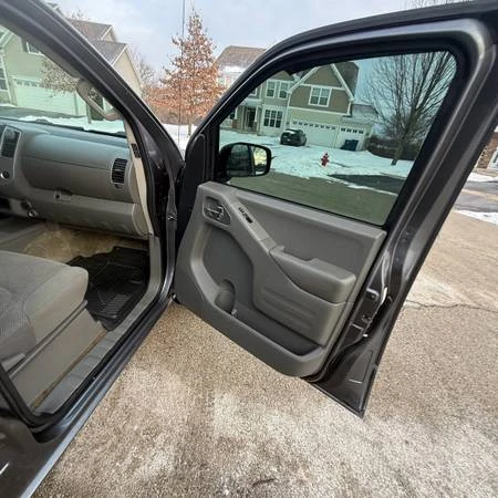 2016 Nissan Frontier 2nd Gen - Image 11 of 16