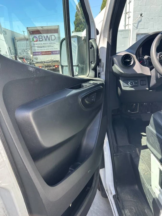 2023 Mercedes-Benz VS30 Sprinter - Image 11 of 15