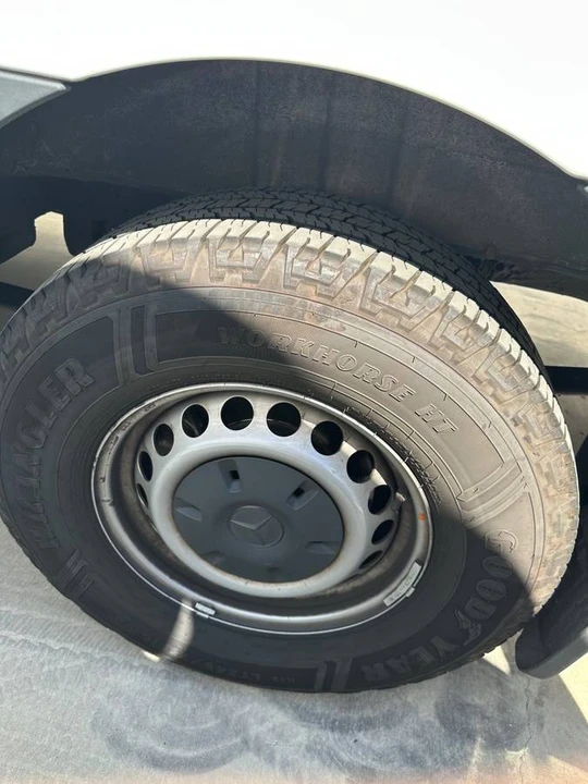 2023 Mercedes-Benz VS30 Sprinter - Image 8 of 15