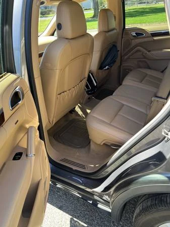 2012 Porsche 958 Cayenne - Image 6 of 16