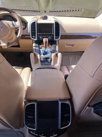 2012 Porsche 958 Cayenne - Image 10 of 16