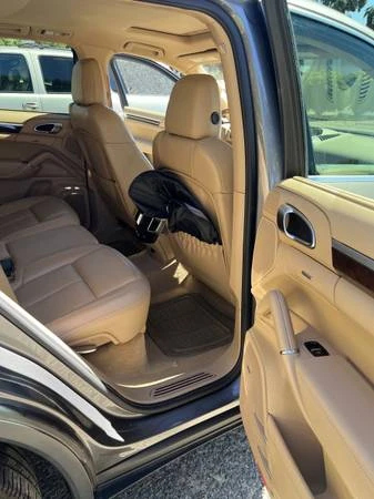 2012 Porsche 958 Cayenne - Image 11 of 16