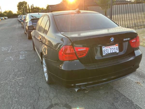 2011 BMW E90 3 Series Sedan - Image 2 of 5