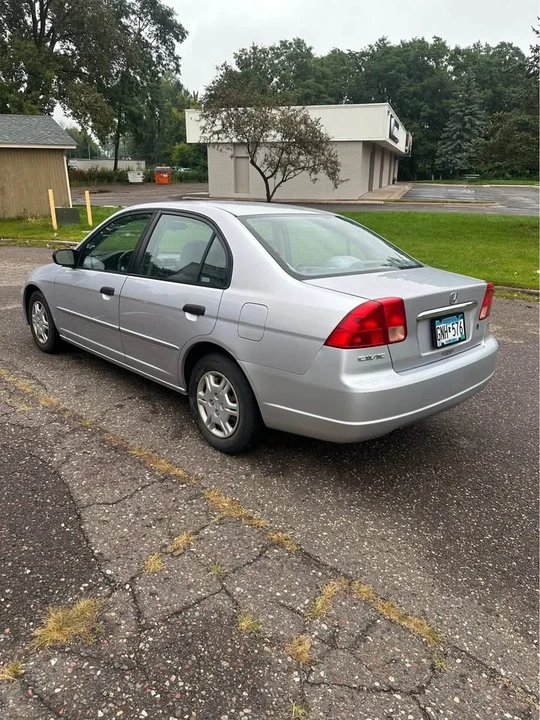 2001 Honda Civic 7th Gen - Image 3 of 9