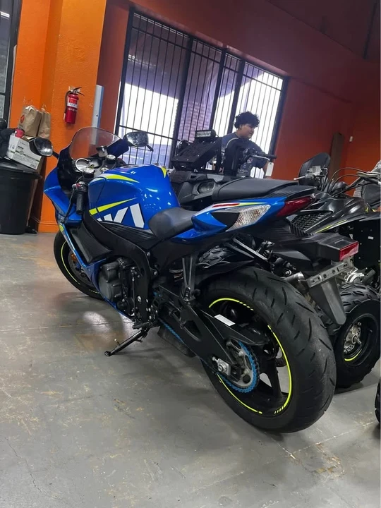 2015 Suzuki GSX-R - Image 2 of 2