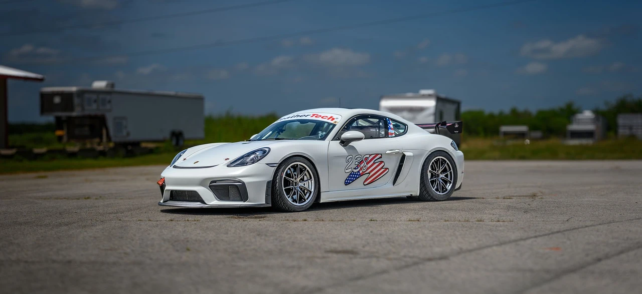 2019 Porsche 718 Cayman GT4 Clubsport - Image 4 of 11