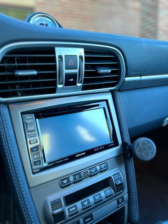 2005 Porsche 997 Carrera - Image 17 of 24