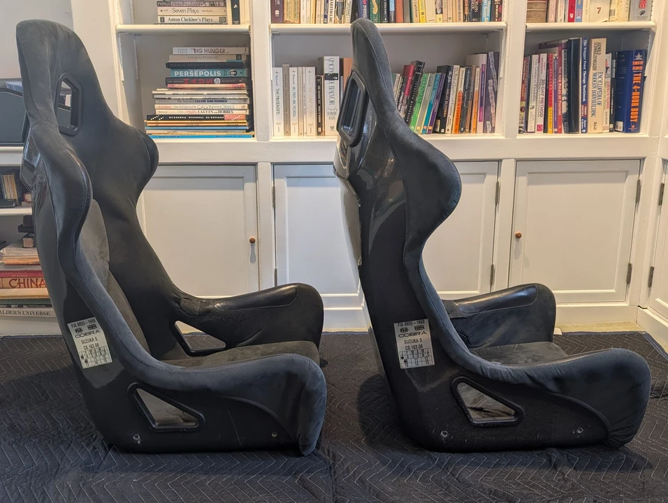 Parts & Memorabilia Seats & Interior - Image 6 of 6