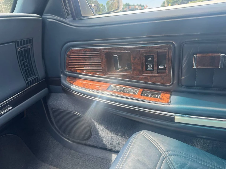 1992 Buick Riviera 4th-7th Gen - Image 15 of 24