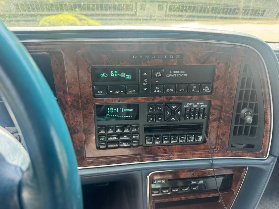 1992 Buick Riviera 4th-7th Gen - Image 13 of 24