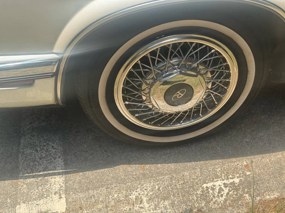 1992 Buick Riviera 4th-7th Gen - Image 18 of 24