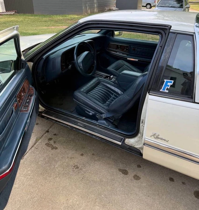 1992 Buick Riviera 4th-7th Gen - Image 5 of 24