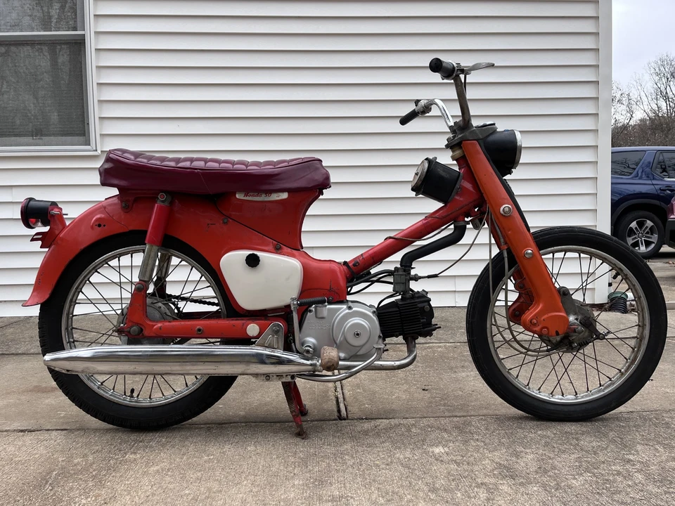 Honda Super Cub - Image 11 of 31