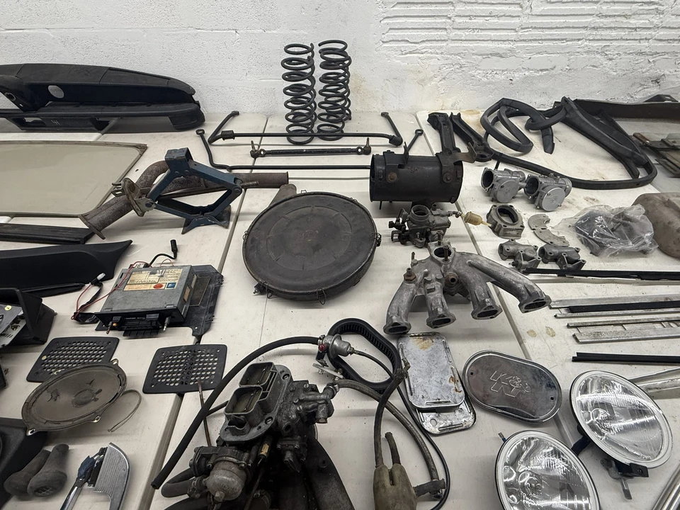 Parts & Memorabilia Mechanical Components - Image 9 of 31