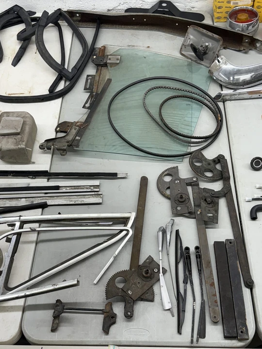 Parts & Memorabilia Mechanical Components - Image 19 of 31