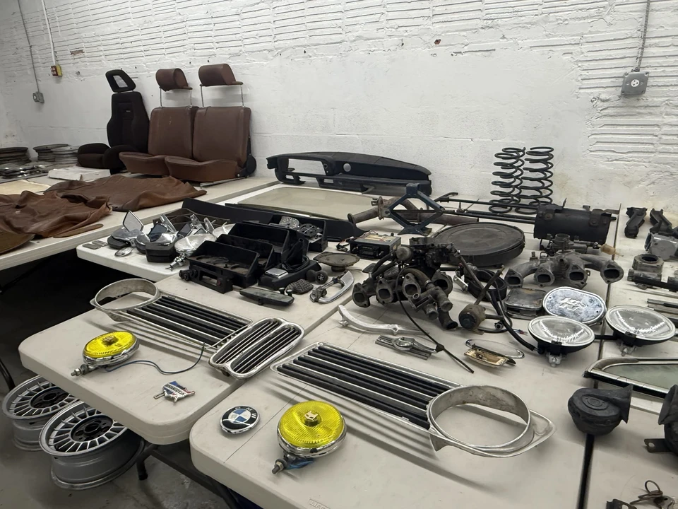 Parts & Memorabilia Mechanical Components - Image 3 of 31