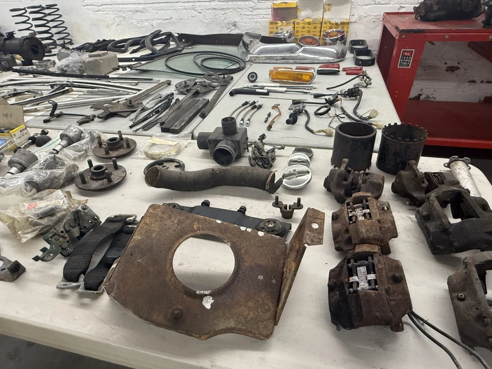 Parts & Memorabilia Mechanical Components - Image 29 of 31