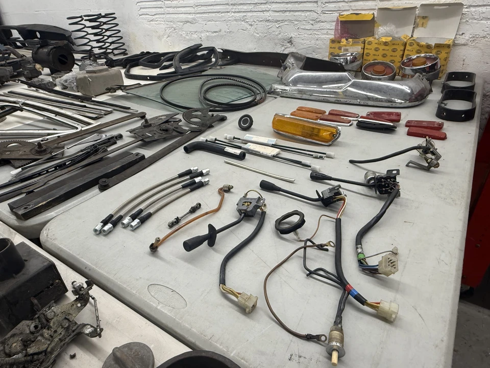 Parts & Memorabilia Mechanical Components - Image 12 of 31