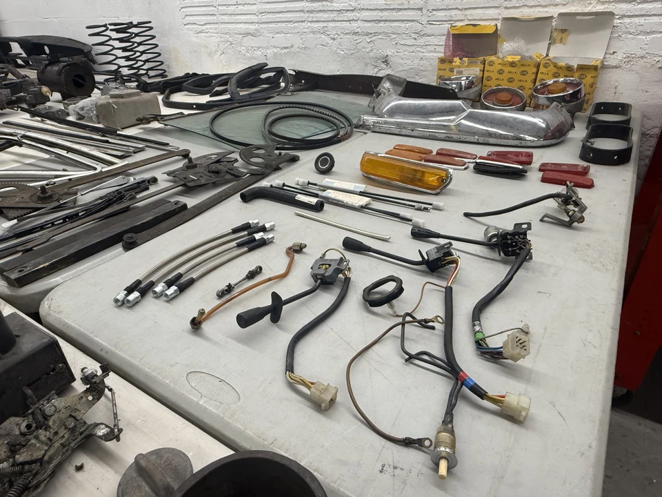 Parts & Memorabilia Mechanical Components - Image 13 of 31
