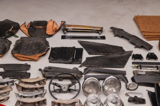 Parts & Memorabilia Mechanical Components - Image 3 of 5