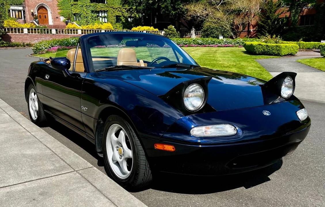 1996 Mazda NA MX-5 Miata - Image 2 of 21