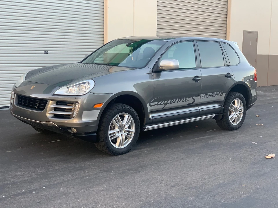 2010 Porsche 955/957 Cayenne S - Image 6 of 10