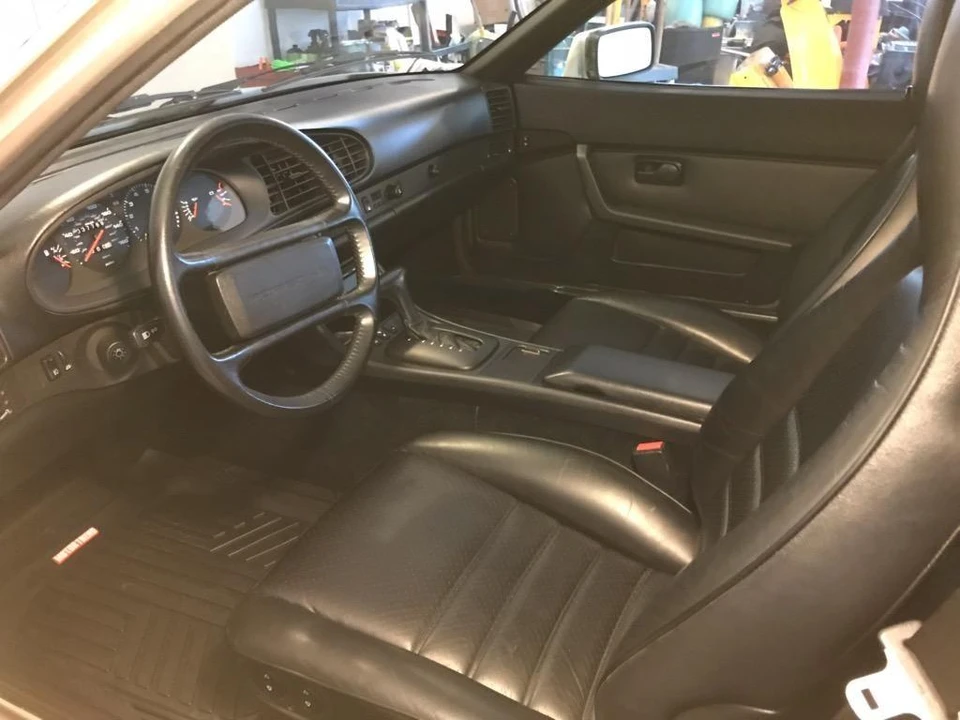 1986 Porsche 944 - Image 3 of 30
