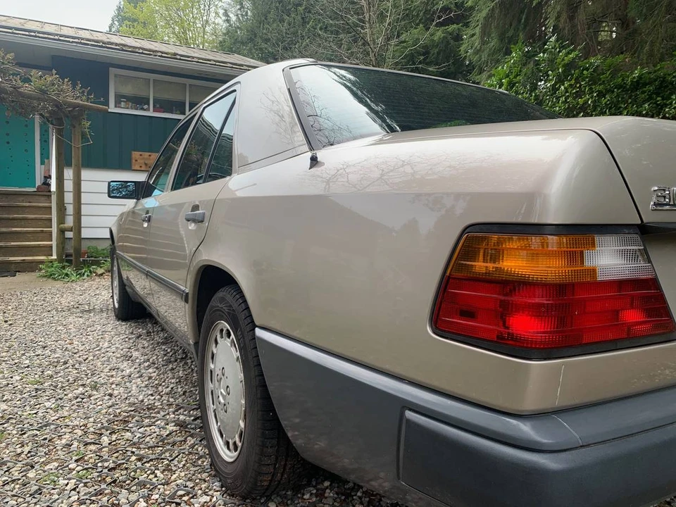 1987 Mercedes-Benz W124 E-Class - Image 6 of 6
