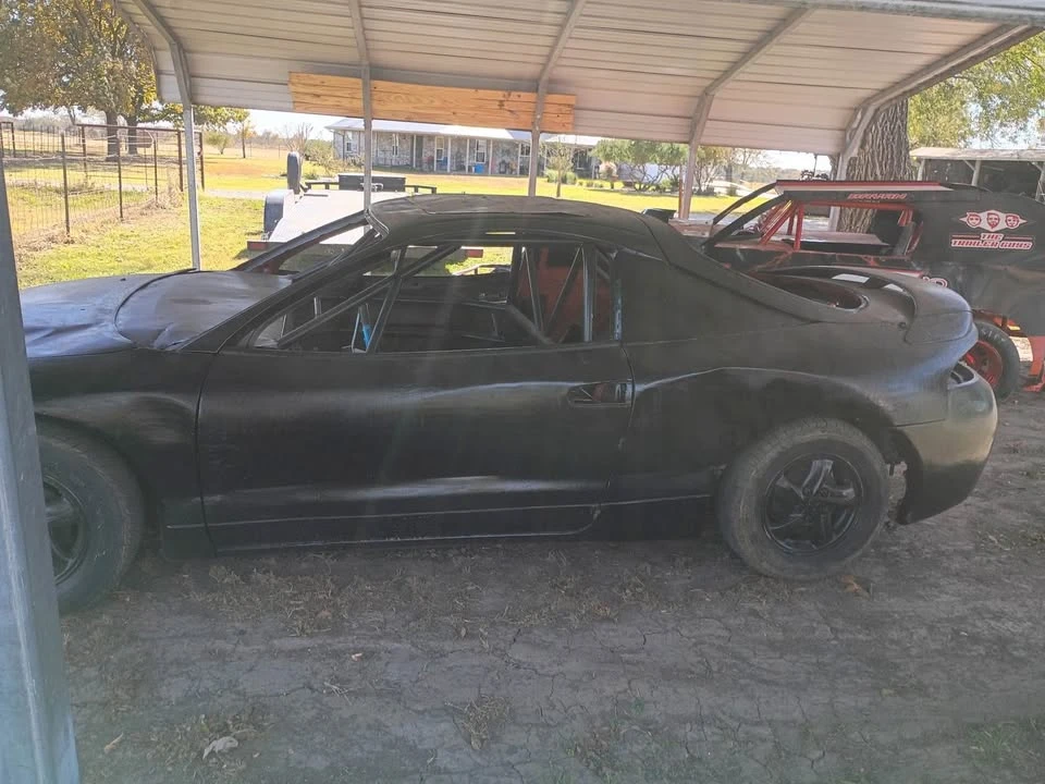 1997 Mitsubishi Eclipse 2nd Gen - Image 2 of 4