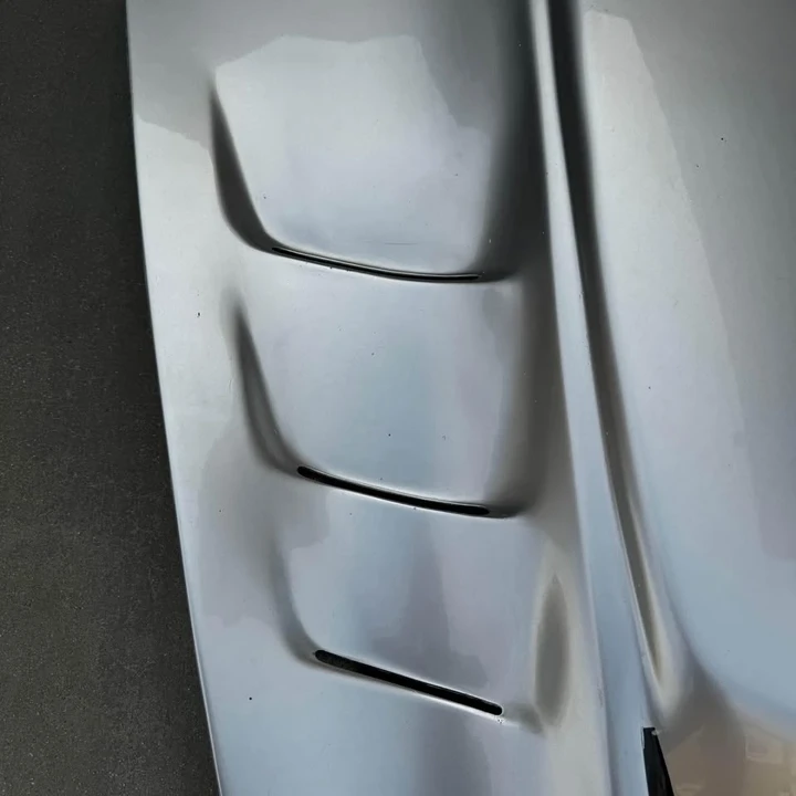 2014 Parts & Memorabilia Bodywork - Image 4 of 6