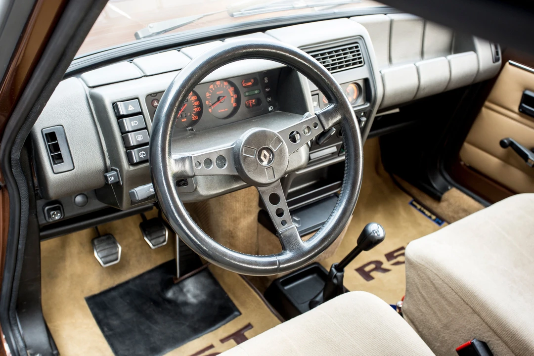 1983 Renault 5 Turbo 2 - Image 16 of 31