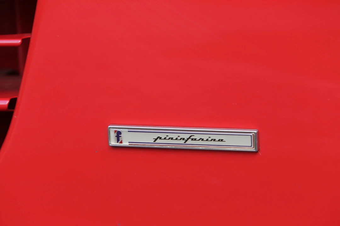 Ferrari Testarossa - Image 9 of 21