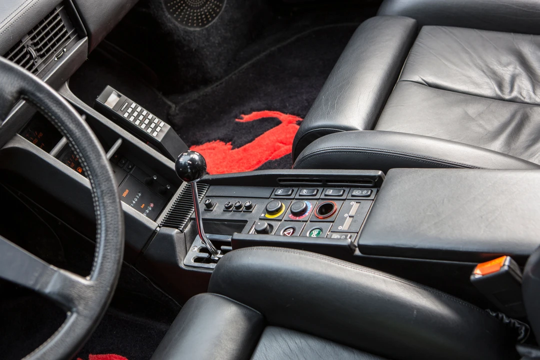 Ferrari Testarossa - Image 4 of 21