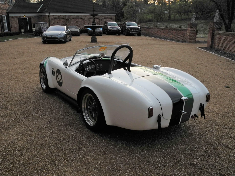 Shelby Cobra Replica - Image 4 of 31