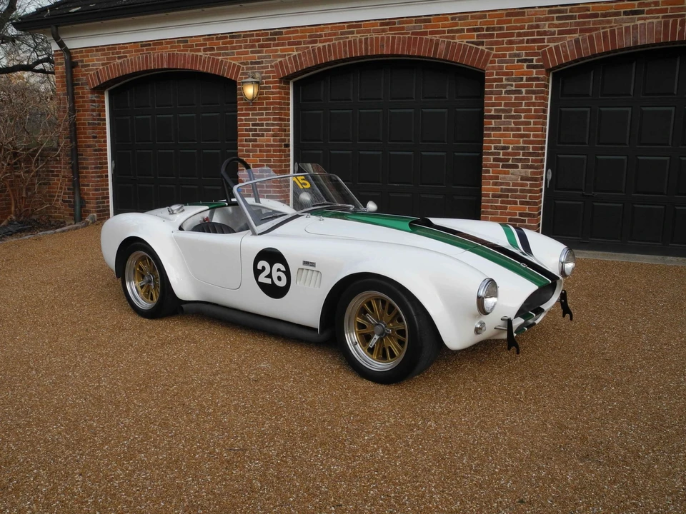Shelby Cobra Replica - Image 11 of 31