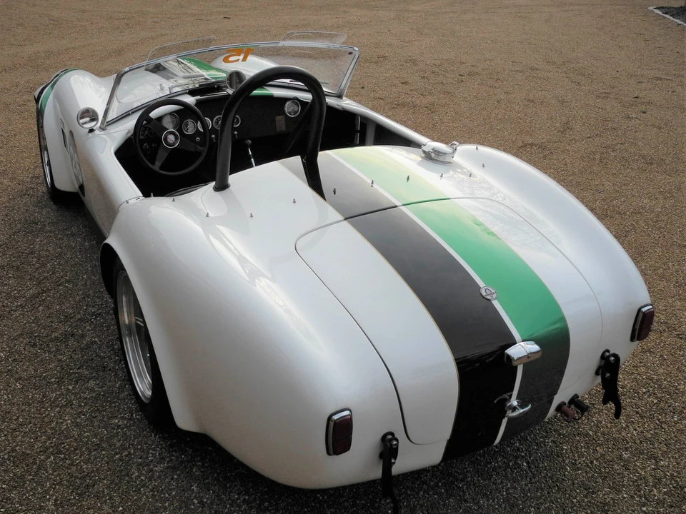 Shelby Cobra Replica - Image 5 of 31