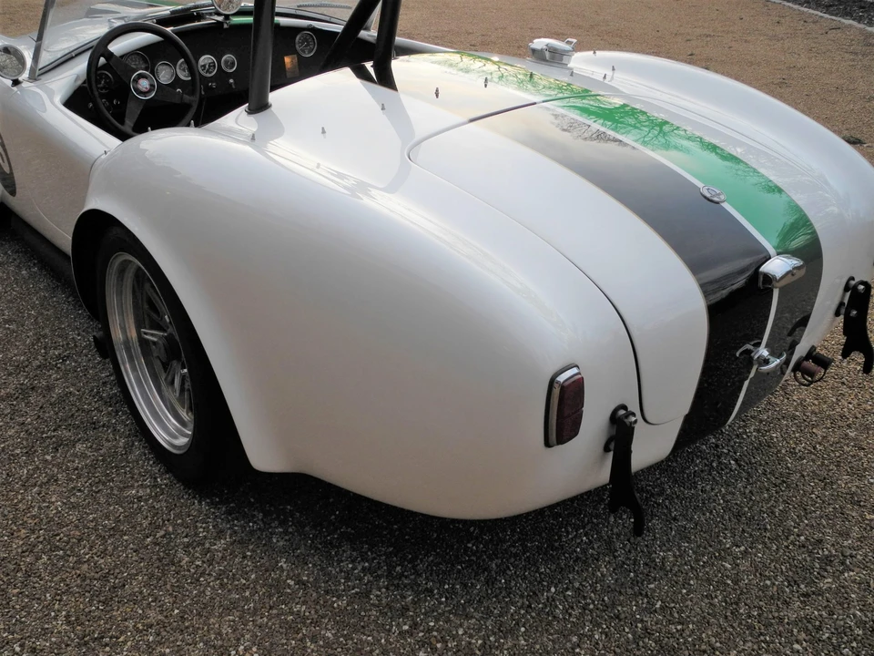 Shelby Cobra Replica - Image 27 of 31